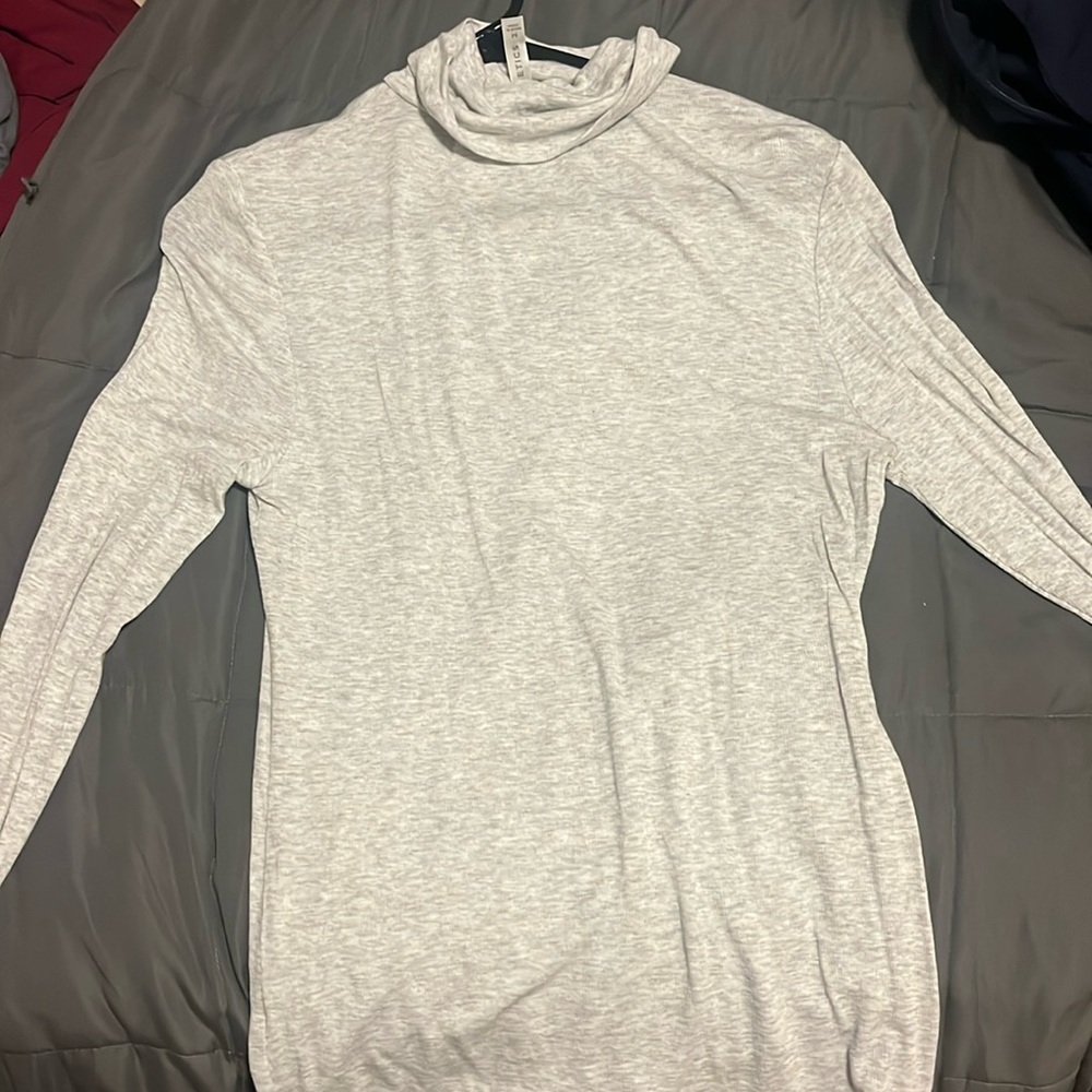 Fabletics thin turtle neck